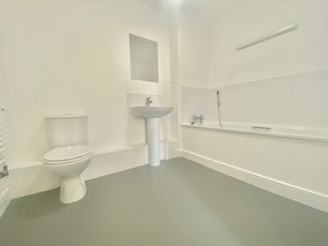 Photo 7- click for photo gallery